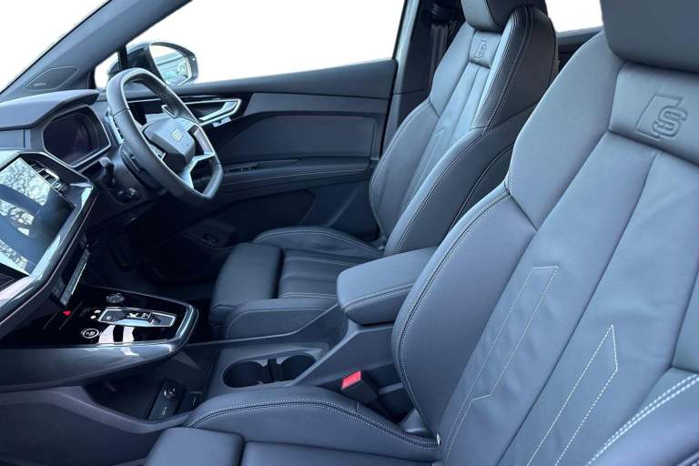 2025 Audi Q4 e-tron Q4  Black Edition 45 e-tron   kW SUV ELECTRIC Automatic