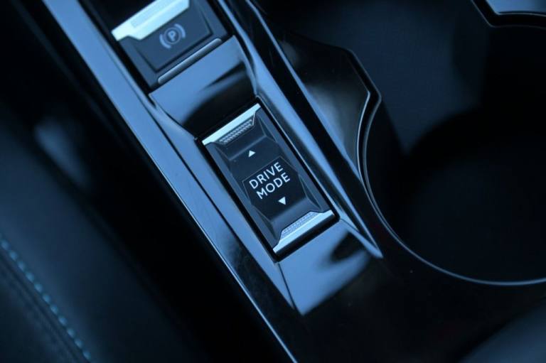 2023 Peugeot 208 1.2 PureTech Allure Premium + Hatchback 5dr Petrol EAT Euro 6 (s/s) (130 ps Hatc...