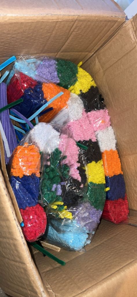 Pipe cleaners for arts&craft