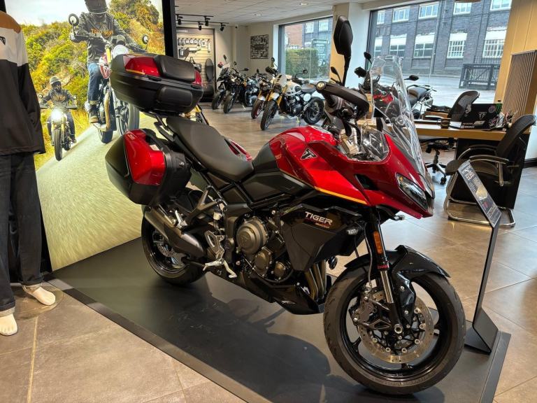 BRAND NEW TIGER SPORT 800 TOUR IN CARNIVAL RED