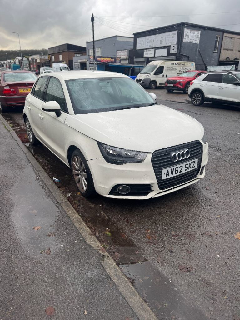 Audi, A1, Hatchback, 2012, Manual, 1390 (cc), 5 doors