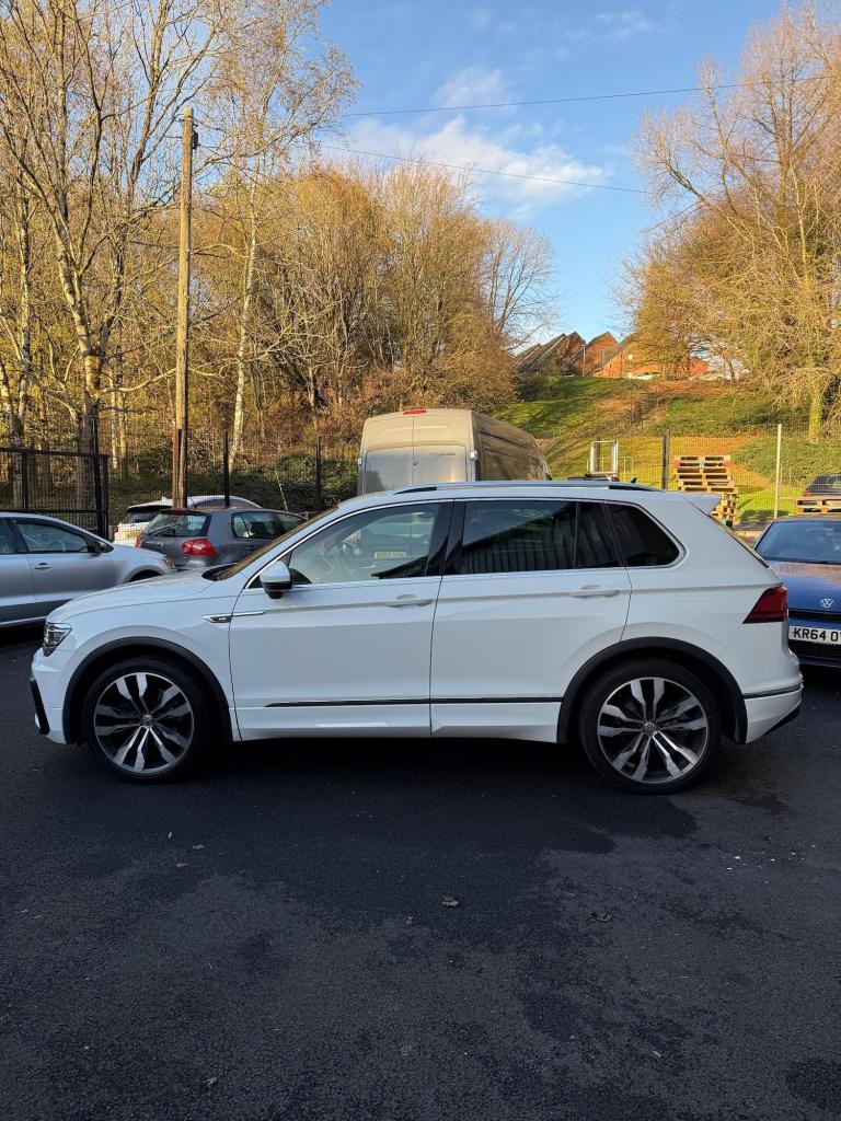 2018 Volkswagen Tiguan 2.0 TDi 190 4Motion R-Line 5dr DSG ESTATE DIESEL Automatic