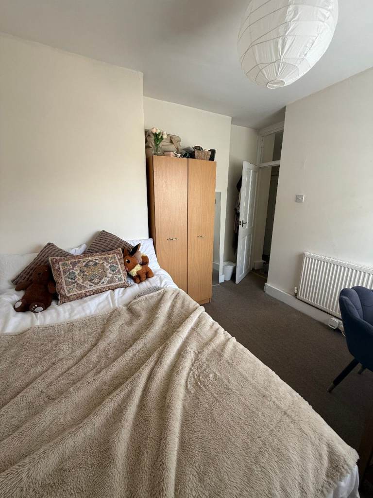 Spacious Room available in Bermondsey 