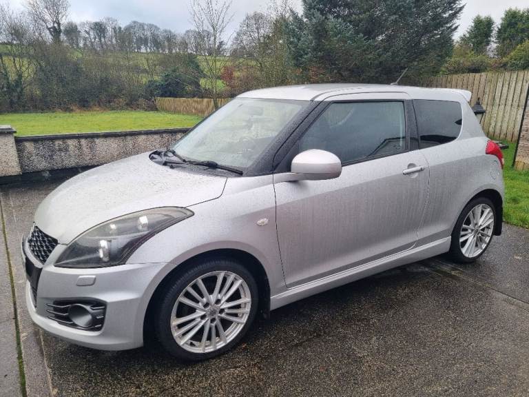 Suzuki, SWIFT, Hatchback, 2014, Manual, 1586 (cc), 3 doors