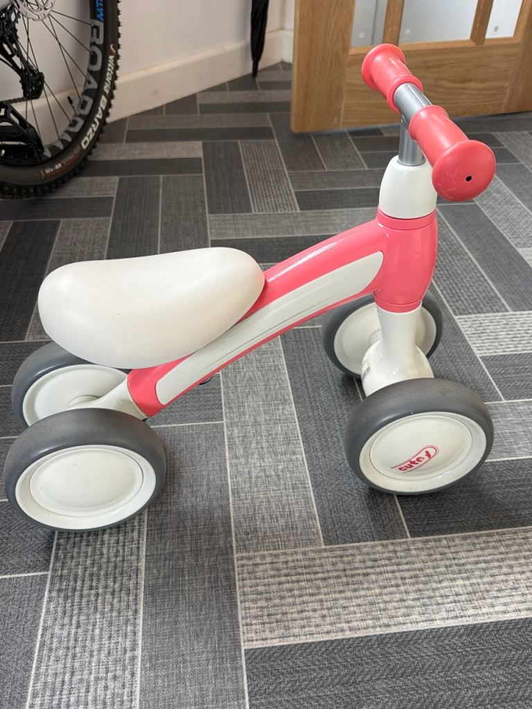 Balance Bike for Toddlers – Pink, Good Condition