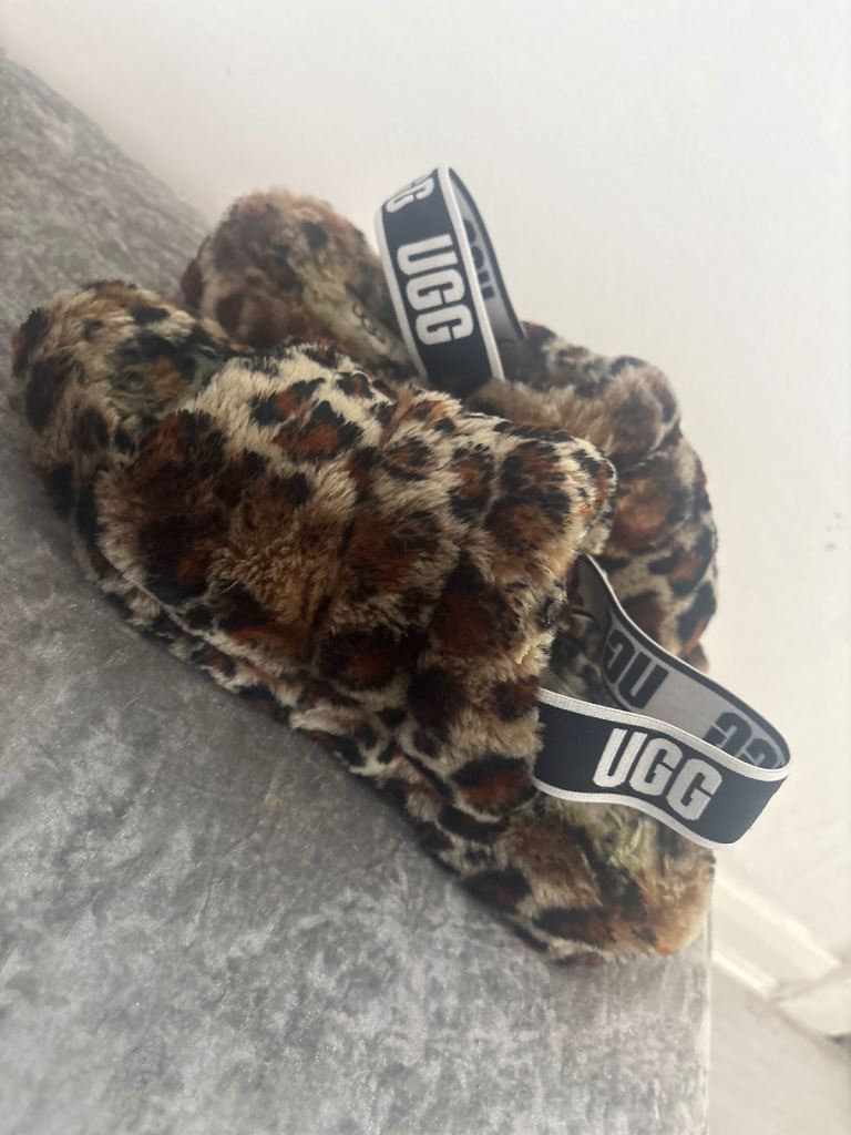 Ugg slippers 
