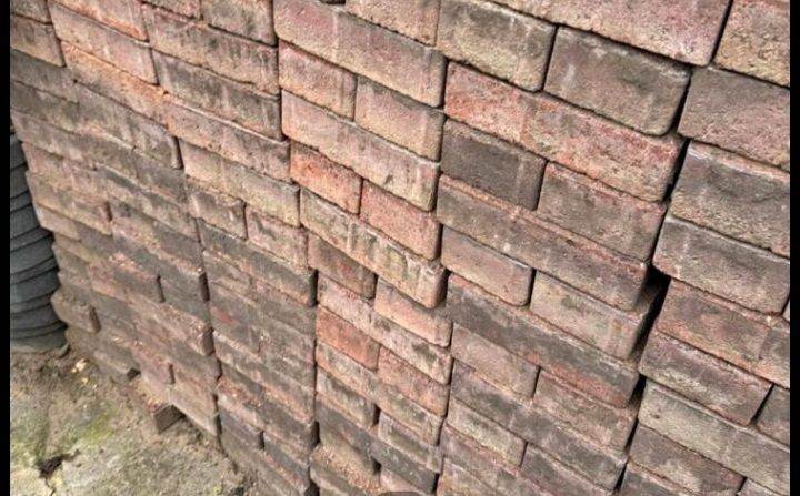 Red Paving Driveway Bricks 