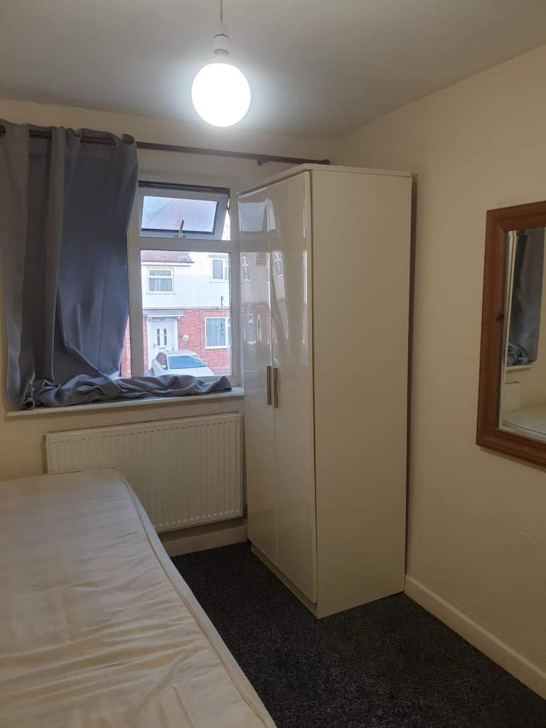 4 bedroom house to rent in Fishponds