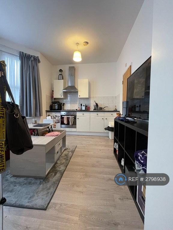 Studio flat in London, London, N22 (#2798938)