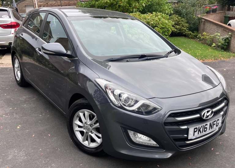 2016 Hyundai i30 1.6 CRDi Blue Drive SE Nav Euro 6 (s/s) 5dr HATCHBACK Diesel Manual
