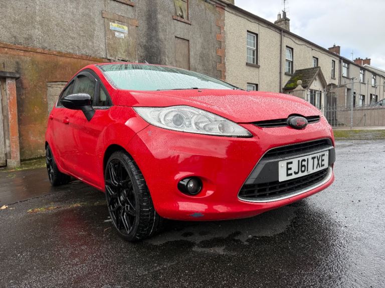 Ford, FIESTA, Hatchback, 2011, Manual, 1560 (cc), 5 doors