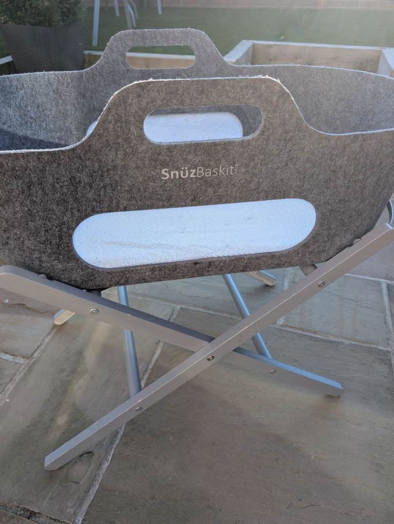 SnuzBaskit Moses Basket & Stand – Grey, Good Condition