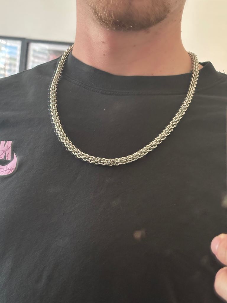 Tommy Hilfiger Chain