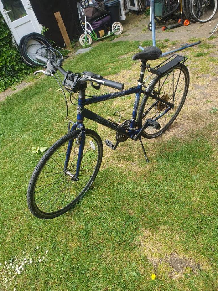 Trek mens  road bike