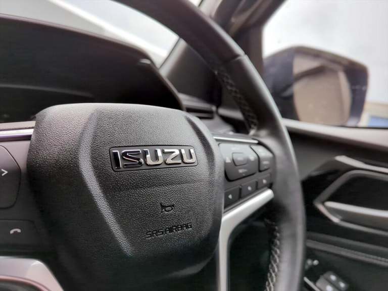 2024 Isuzu D-Max 1.9 TD V-Cross Auto 4WD Euro 6 (s/s) 4dr PICK UP Diesel Automatic