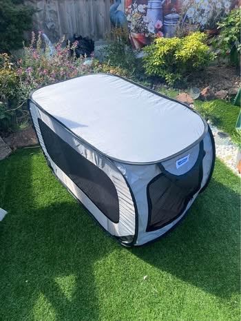 Brand new large canvas dog pop up dog crate, kennel 