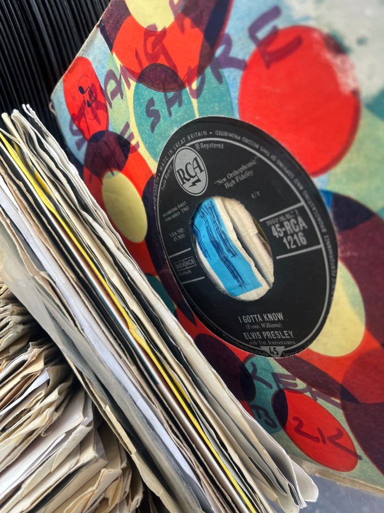 Job lot 7” records round 300