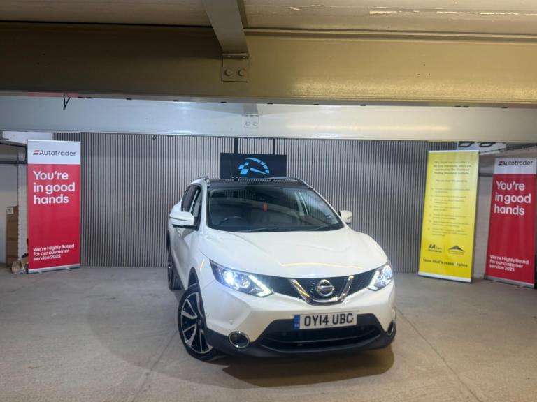 2014 Nissan Qashqai 1.6 dCi Tekna 5dr HATCHBACK DIESEL Manual