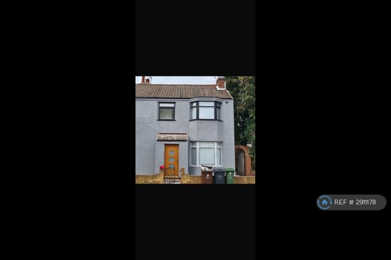 3 bedroom house in Heath Road, Romford, RM6 (3 bed) (#2911178)