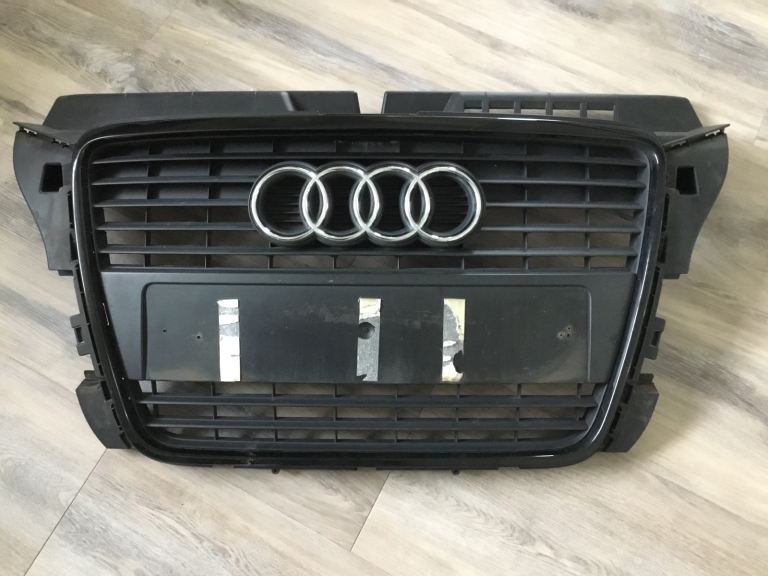 Audi A3 genuine front bumper grill 