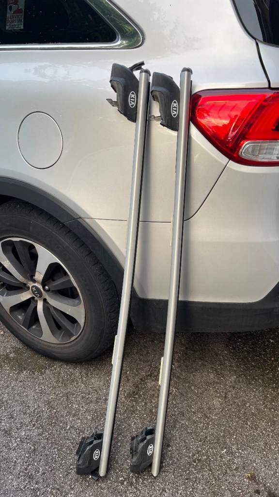 Kia Roof Bars (fits post 2014) - lockable