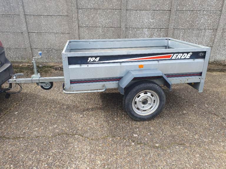 Erde 194 Trailer with tipping function 