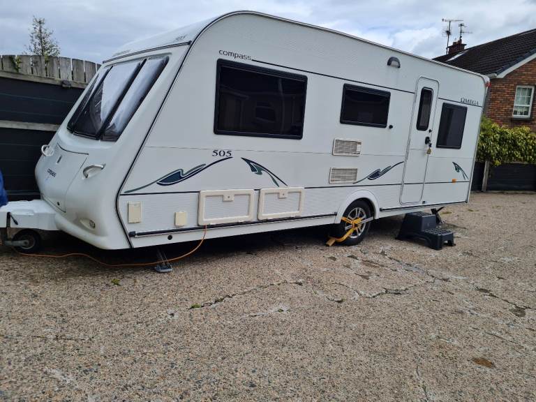 2006 Corona Omega Compass 5 Berth Touring Caravan