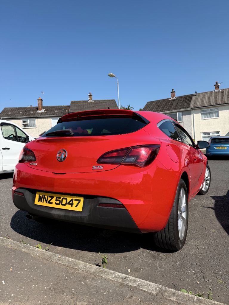 Vauxhall, ASTRA GTC, Hatchback, 2014, Manual, 1956 (cc), 3 doors