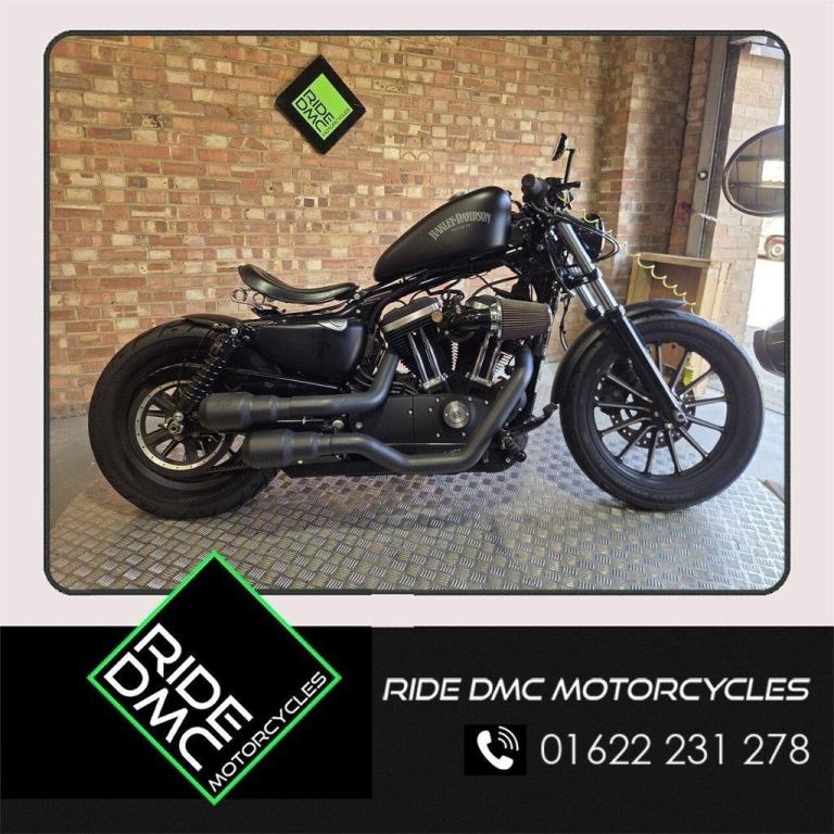 HARLEY-DAVIDSON SPORTSTER 883 IRON. ONLY 1256 MILES. LOADED WITH EXTRAS.