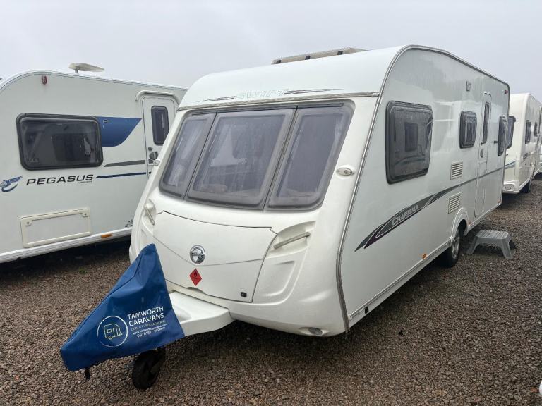 SWIFT CHARISMA 540 - 5 BERTH CARAVAN,DOUBLE DINETTE