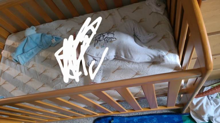 Cot with matteress