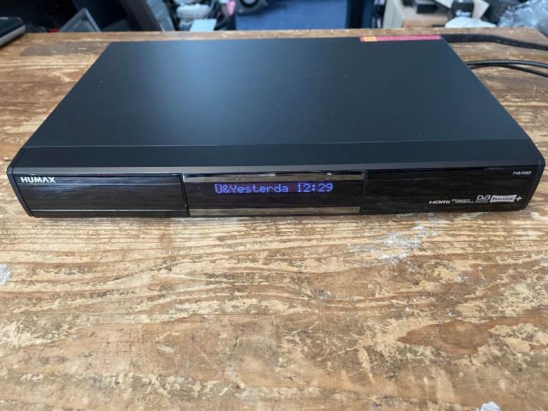 Humax PVR-9300T Freeview+ Digital Recorder 500GB HDD Recorder Twin Tuner