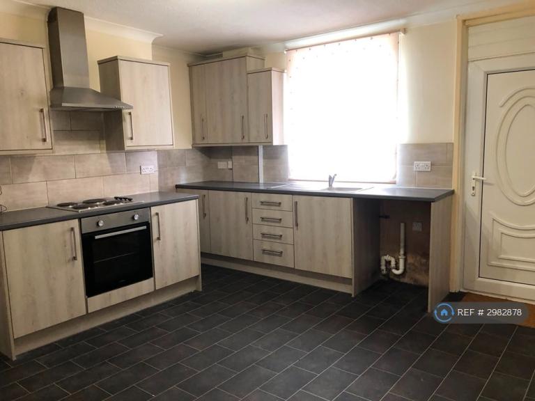 2 bedroom house in Doncaster Road, Barnsley, S70 (2 bed) (#2982878)