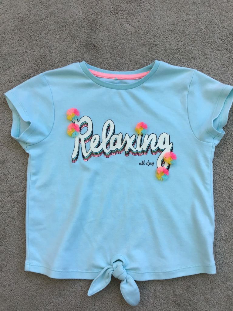 Girls ‘George’ “Relaxing All Day” Blue Cropped Tee, Ages 7-8 Years