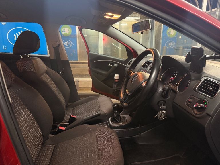 Volkswagen, POLO, Hatchback, 2015, Manual, 1197 (cc), 5 doors