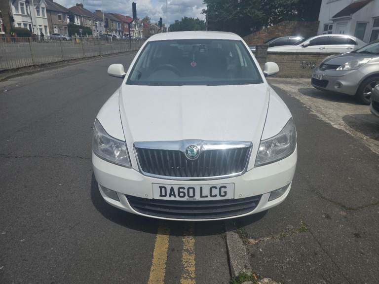 Skoda, OCTAVIA, Hatchback, 2011, Semi-Auto, 1390 (cc), 5 doors