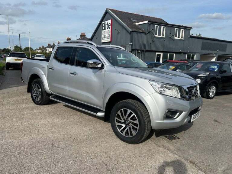 2018 Nissan Navara Double Cab Pick Up Tekna 2.3dCi 190 4WD PICK UP DIESEL Manual