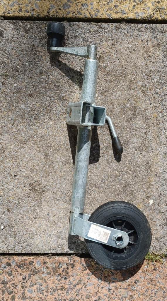 Heavy duty jockey wheel for trailer