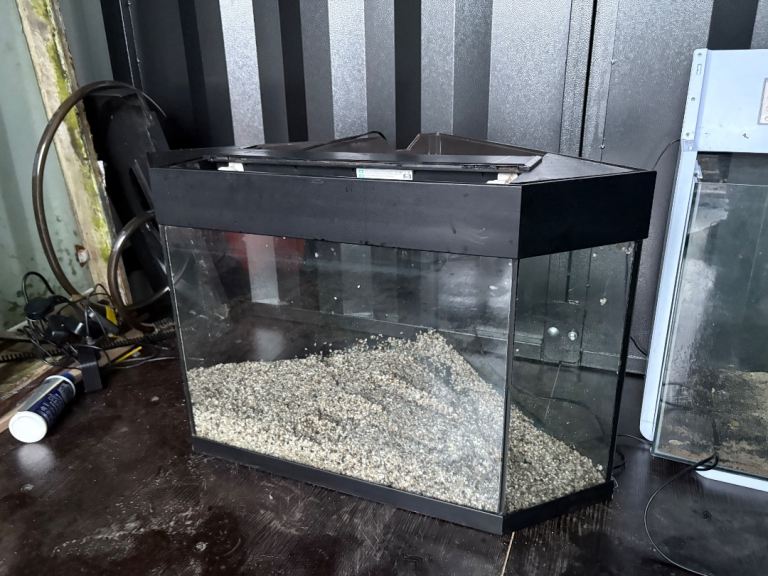 JUWEL Delta 80 Corner Aquarium 