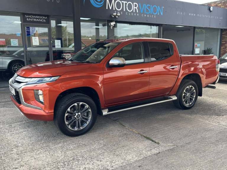 2021 Mitsubishi L200 2.2 DI-D DC Barbarian Pickup Double Cab 4dr Diesel Manual 4WD Euro 6 (s/s)  ...