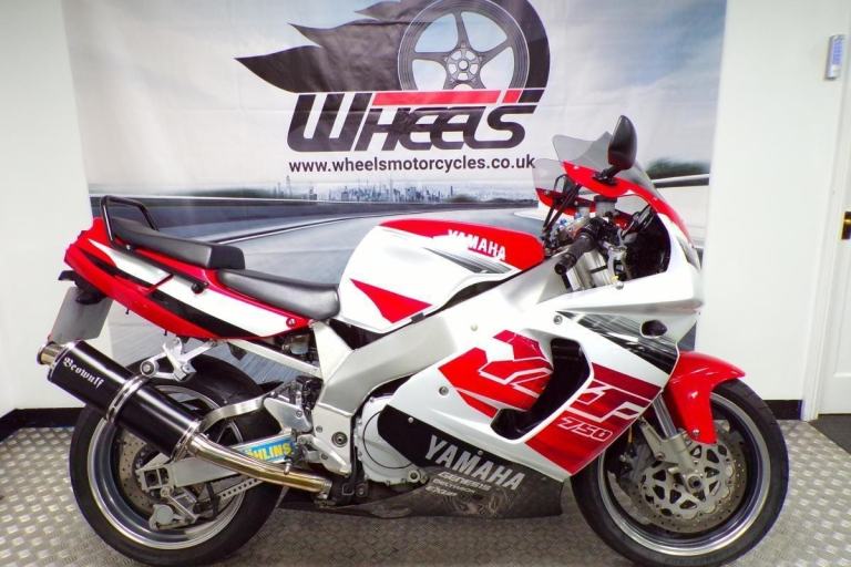 YAMAHA YZF750 WITH ONLY 26001 MILES AND 4 OWNERS FROM NEW