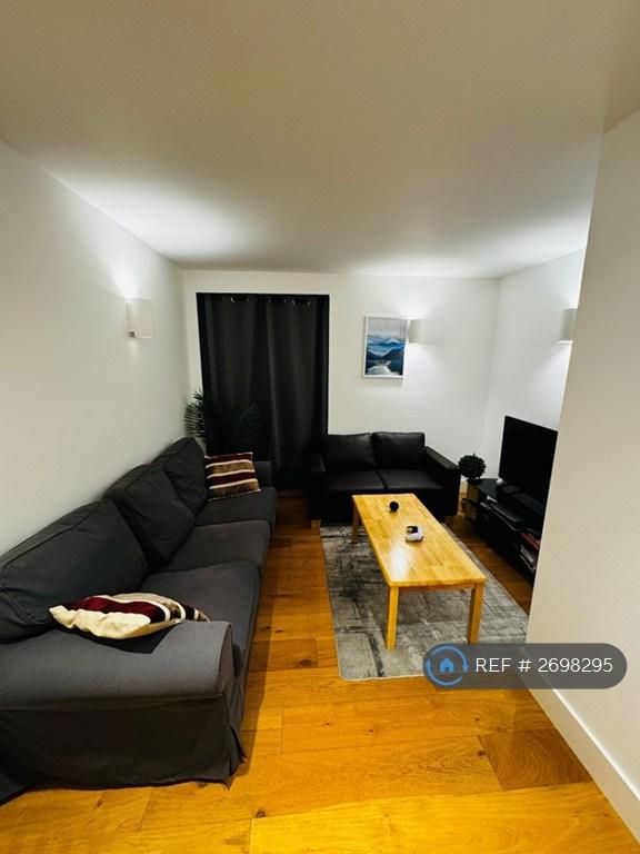 1 bedroom flat in London, London, E1 (1 bed) (#2698295)