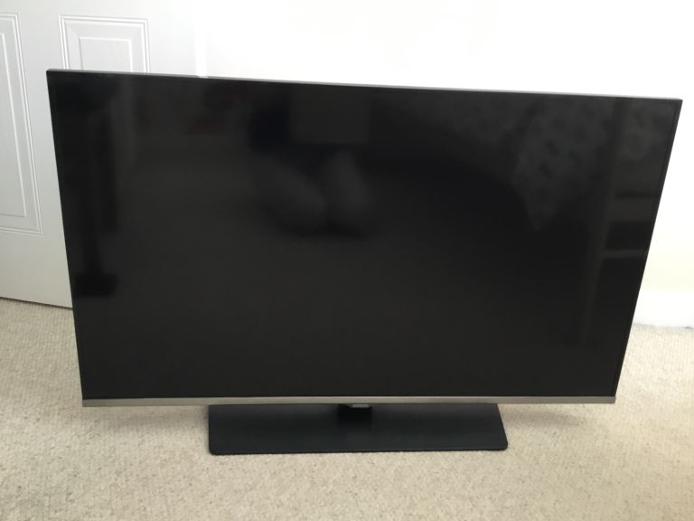 Samsung 40-inch LED TV UE40H5000AK – Good Condition with Remote