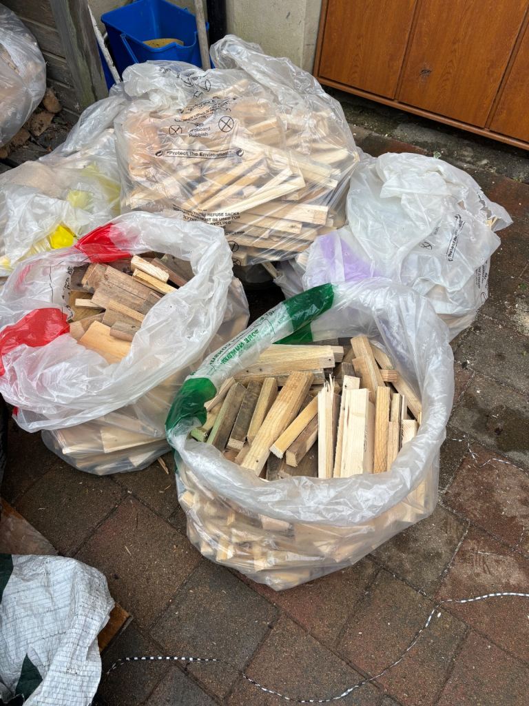 Bags of Firewood Kindling Can be Used in Fire Pits/BBQ/Wood Burners 