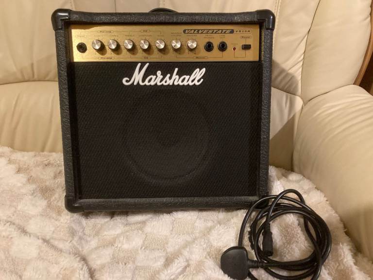 @ 90'S MARSHALL GUITAR AMP.. VS15R WITH VALVE PREAMP / REVERB.. SOUNDS GREAT ..ONE OWNER. / V.G.C. @