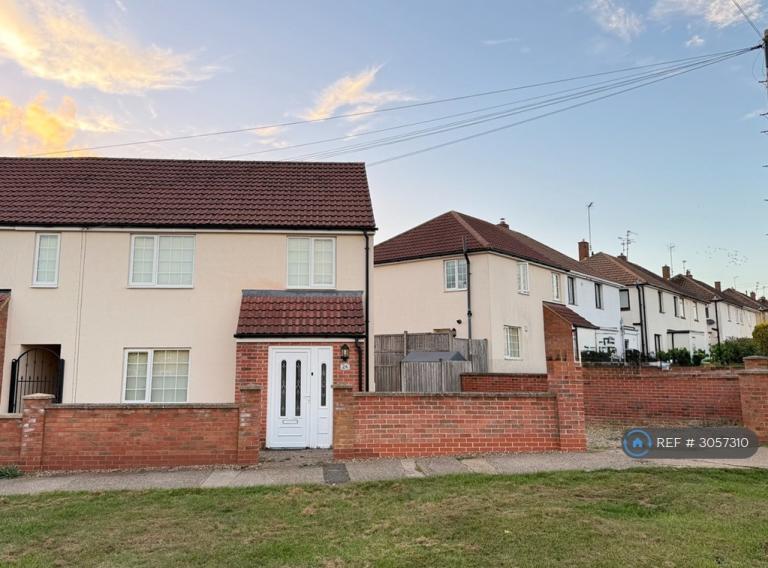 3 bedroom house in Kingsthorpe Avenue, Corby, NN17 (3 bed) (#3057310)