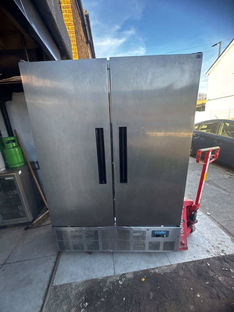 Commercial double door fridge cafe shop restaurant takeaway 