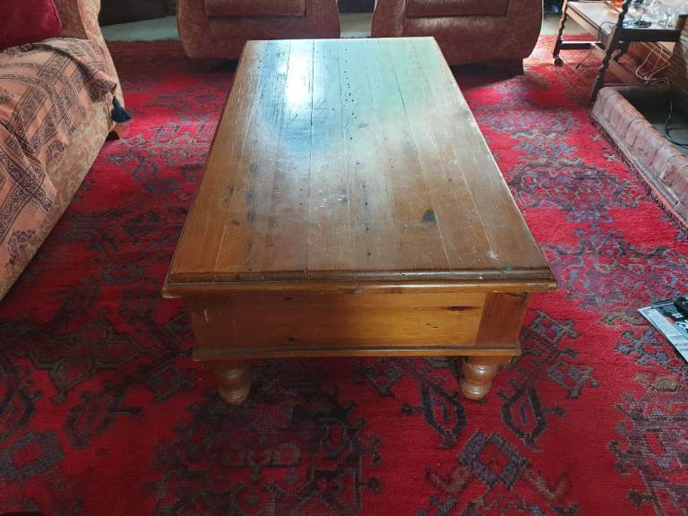 coffee table 