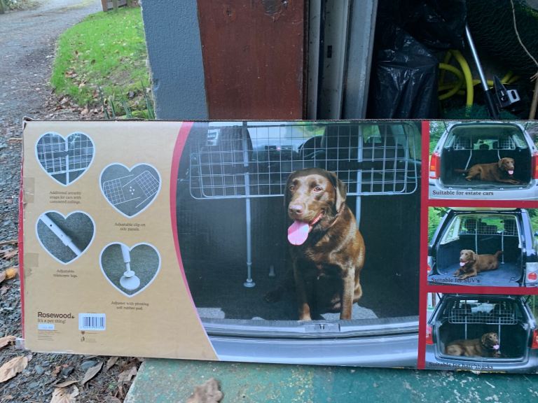 Rosewood Dog Guard for a car
