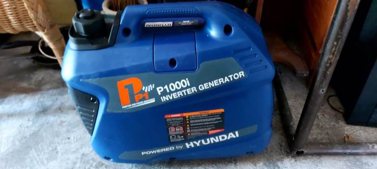 Hyundai P1000i inverter.